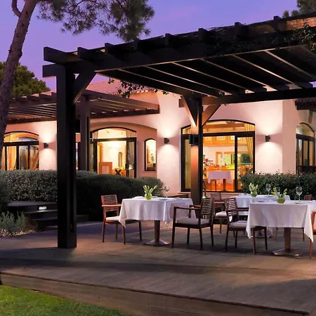 Pine Cliffs Residence, A Luxury Collection Resort, Algarve 호텔