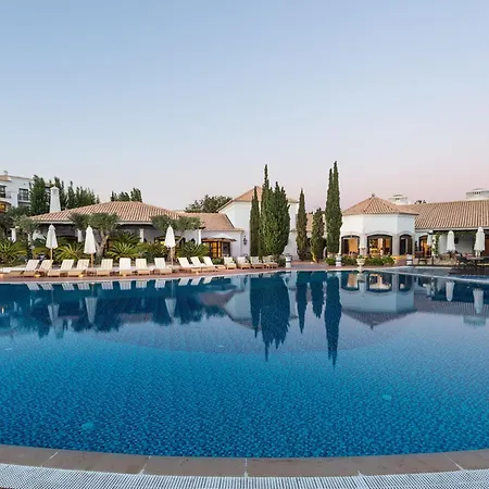Pine Cliffs Residence, A Luxury Collection Resort, Algarve 알부페이라