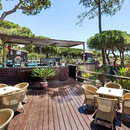 Pine Cliffs Residence, A Luxury Collection Resort, Algarve 호텔 알부페이라