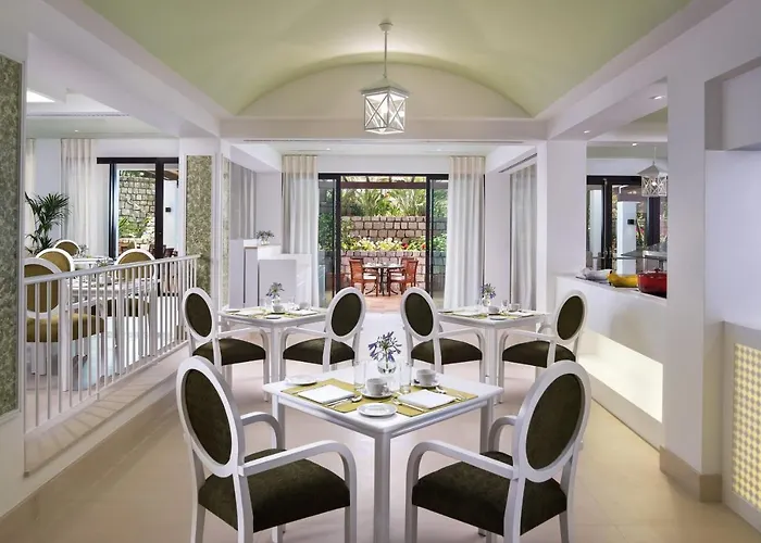 Pine Cliffs Residence, A Luxury Collection Resort, Algarve Szálloda